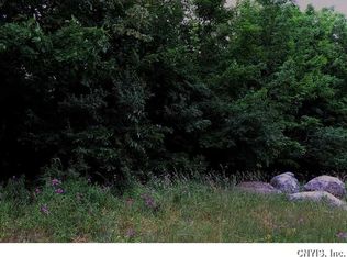 5144 Velasko Rd, Syracuse, NY 13215