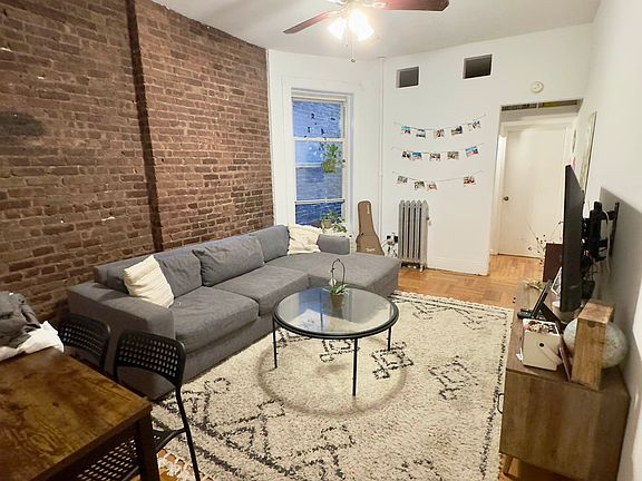 2nd image of 41 W 64th St #3D