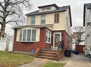 20701 34th Ave, Bayside, NY 11361
