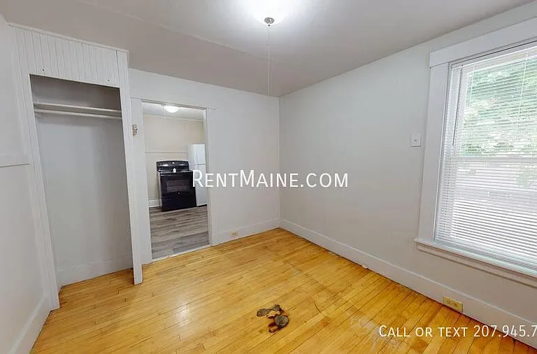145 Essex St #B — Photo 2