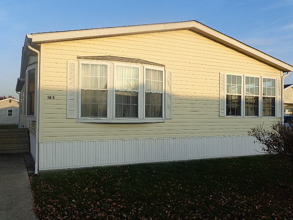 4th image of 163 Scarlet Dr