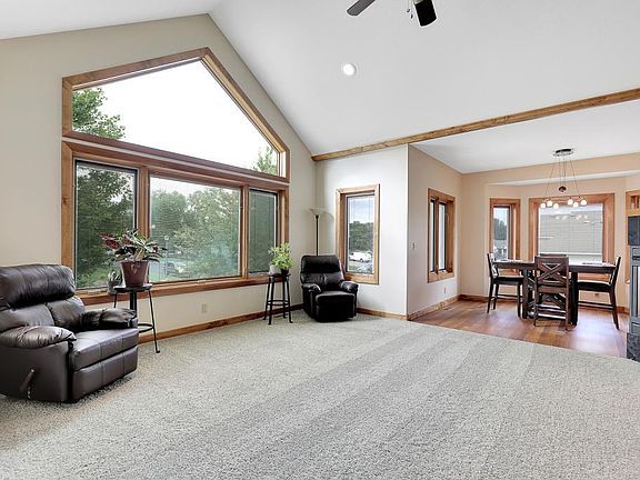 3rd image of 541 Fisher Cir