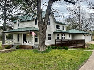 207 N Dogwood St, Siloam Springs, AR 72761