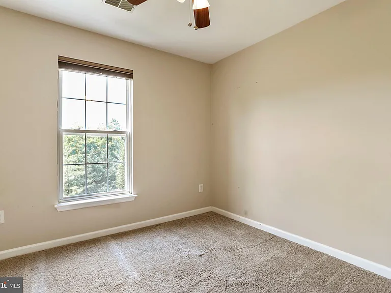 8818 Papillon Dr — Photo 35