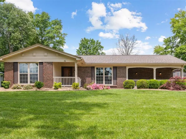 40 Normandy Dr, Lake Saint Louis, MO 63367