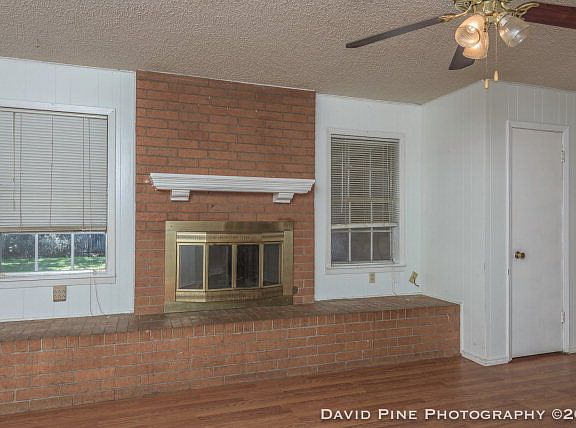 4th image of 3330 Cimmaron Ave