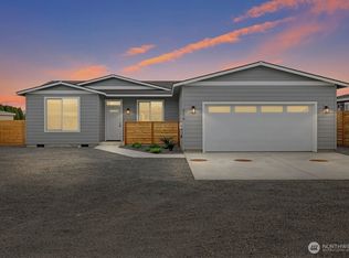 334 Spring Cir SW, Mattawa, WA 99349