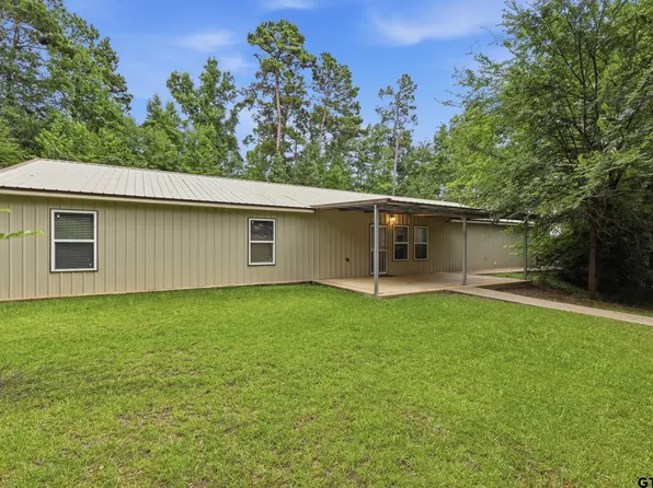172 Park Dr, Rusk, TX 75785