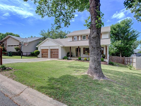 2nd image of 14014 Sweet Bay Dr