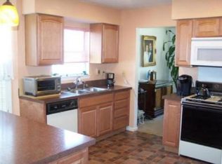 12 Megan Dr, Millville, NJ 08332