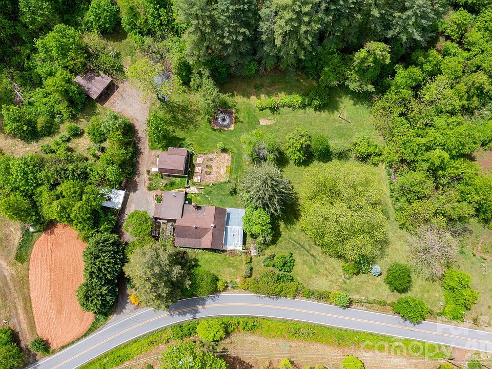 43rd image of 1492 Murray Rd