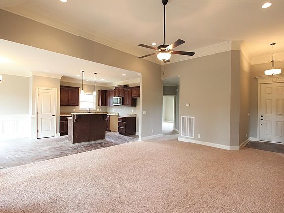 3rd image of 816 Manner Ln #16-lot 16