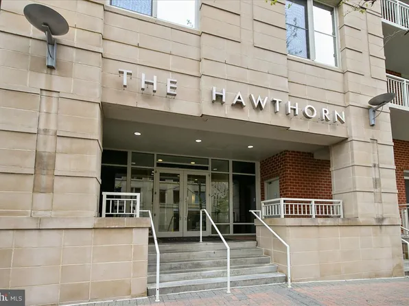 820 N Pollard St APT 812, Arlington, VA 22203