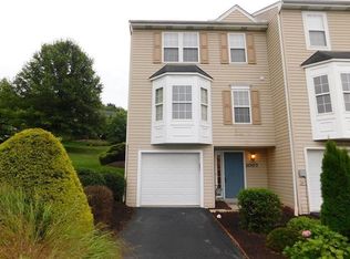 1007 Royal Dr, Canonsburg, PA