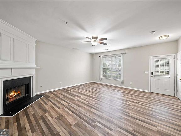 4th image of 2752 Ashleigh Ln