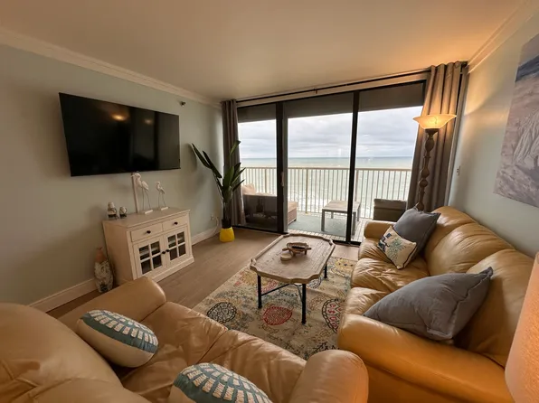 1403 Lake Park Blvd S, Carolina Beach, NC 28428