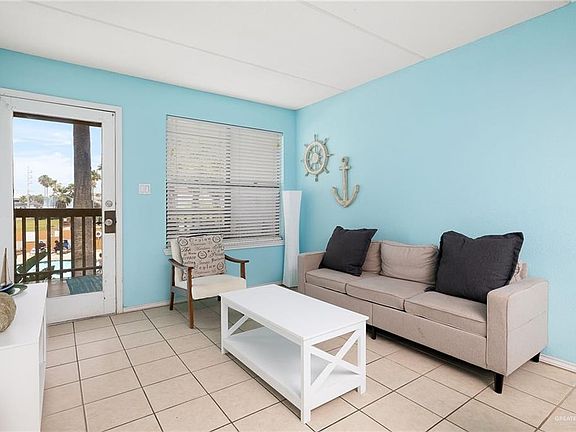 4th image of 108 E Coronado Dr #207