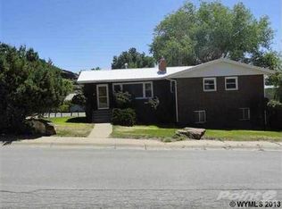 1127 8th St, Rawlins, WY 82301