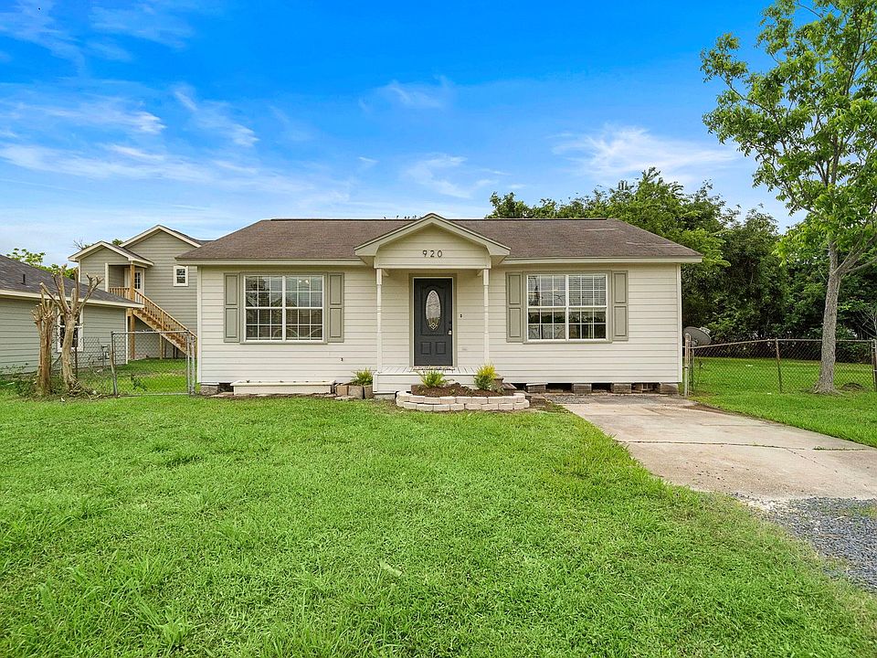 920 E Main St, La Porte, TX 77571 Zillow
