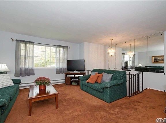 5th image of 100 Avery Ave