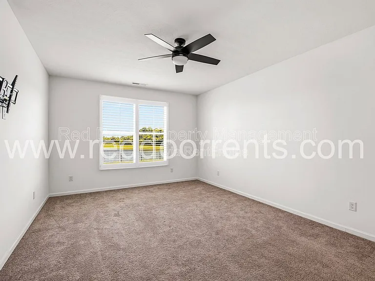 1475 Sabra Way — Photo 19