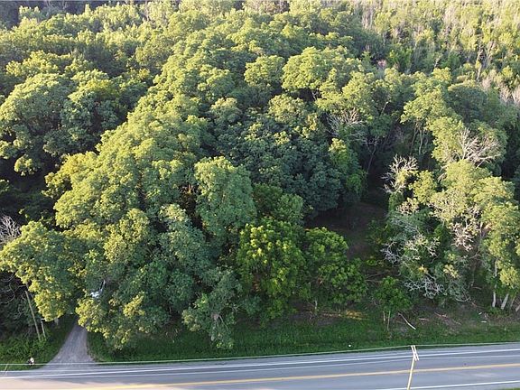 3rd image of 1830 Lake Rd