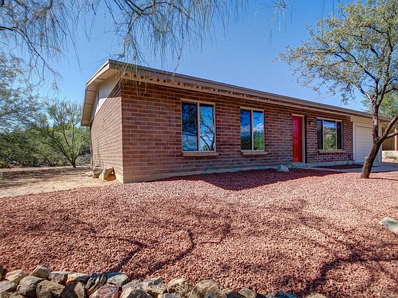2nd image of 3081 W Desert Crest Pl