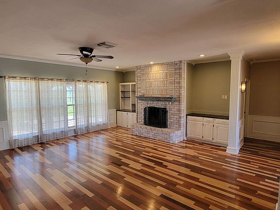 2nd image of 417 W Park Ave