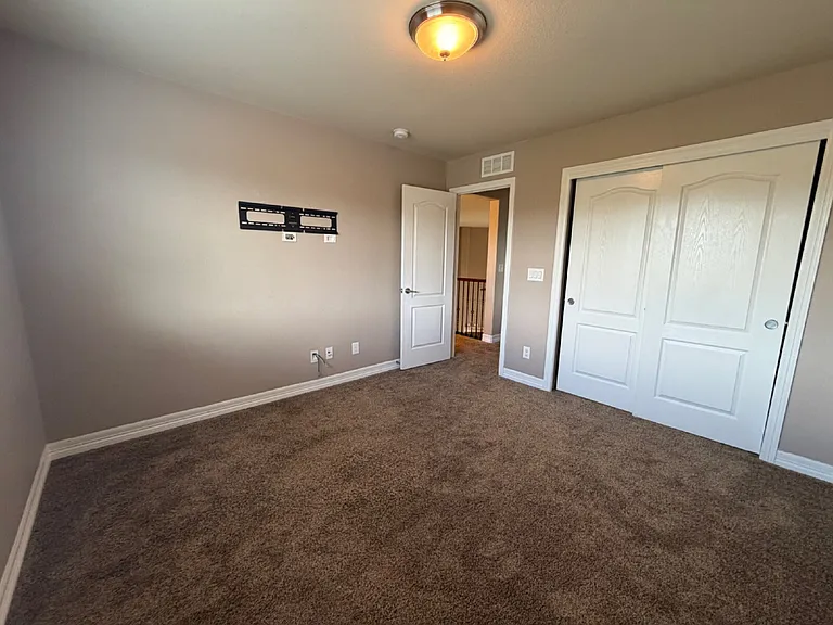 8229 S Country Club Pkwy — Photo 17