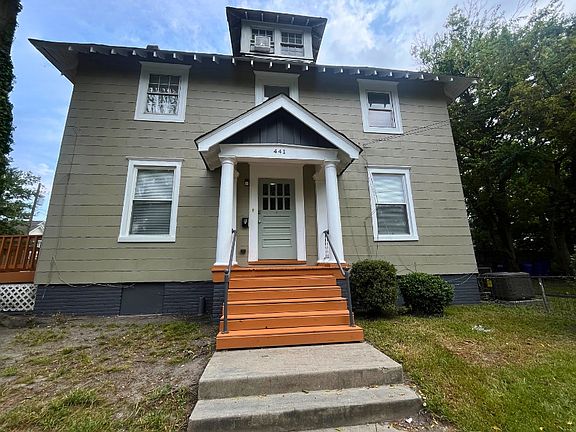 3rd image of 441 W 28th St #A
