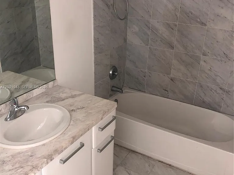 253 NE 2nd St #217 — Photo 6