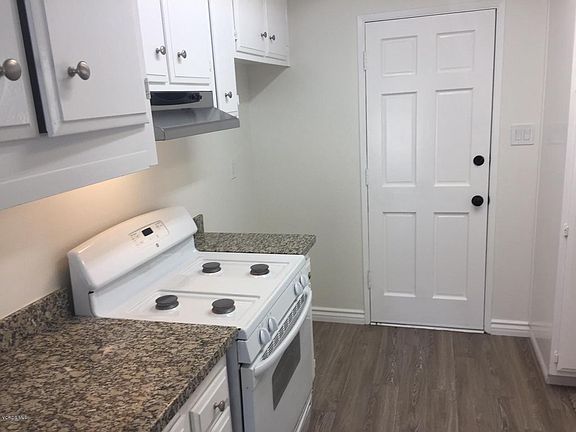 3rd image of 2721 Harbor Blvd