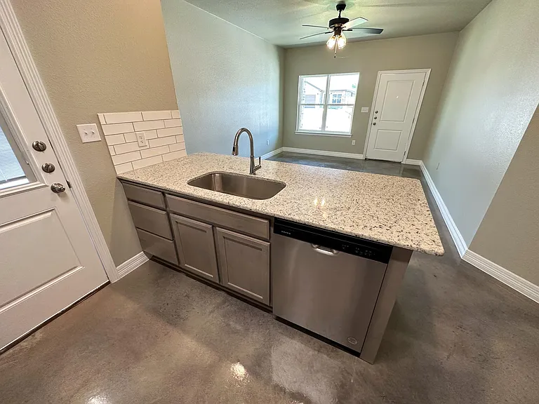 1121 Antelope Trl #B — Photo 2