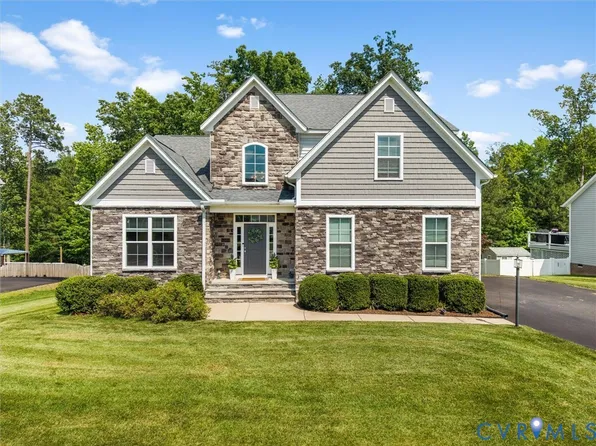 14800 Lavenham Ln, Midlothian, VA 23112