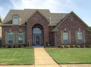 102 W Quanah Ct, Broken Arrow, OK 74011