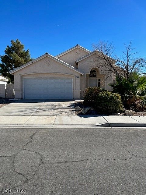 1st image of 5816 Ivy Trellis St