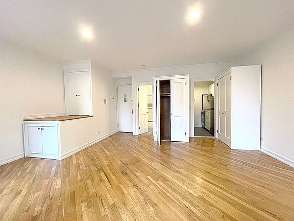 5th image of 1047 2nd Ave #1D