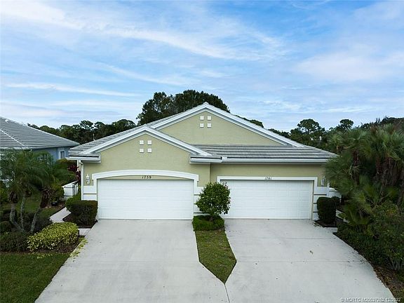3rd image of 1759 SW Willowbend Ln