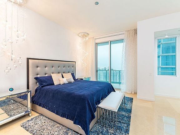 5th image of 300 Biscayne Blvd Penthouse 3802