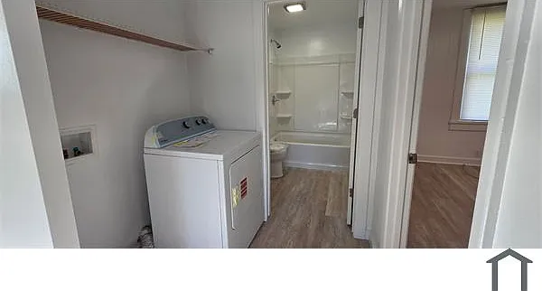 305 N Kendall St — Photo 7