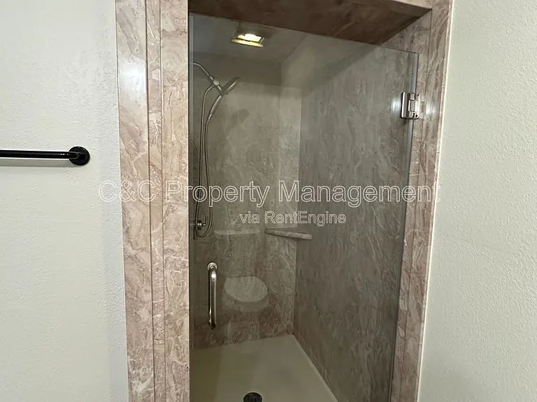 6682 Suzanne Ln — Photo 9