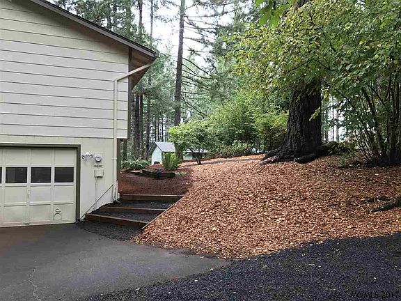 5th image of 31627 Lewis Pl