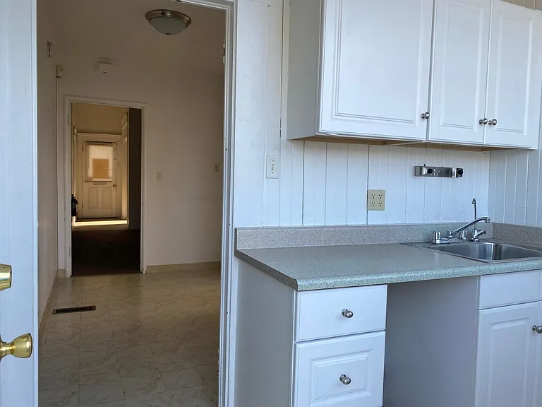 307 E Ocean Ave — Photo 10
