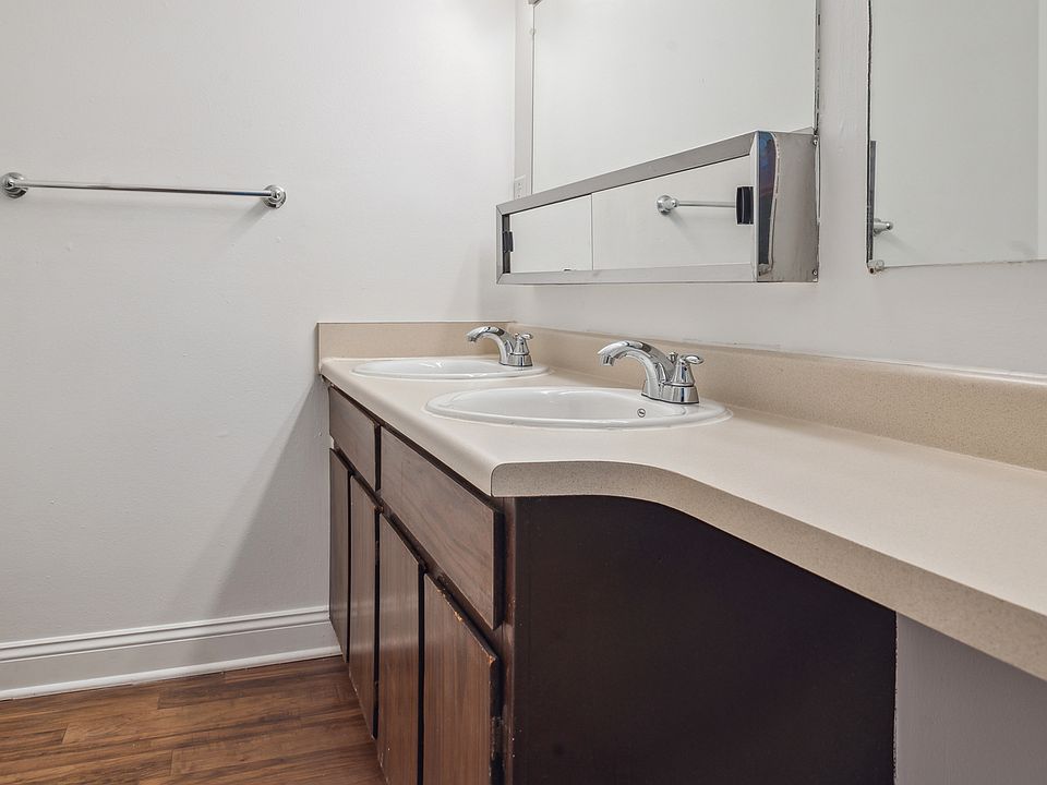45685 Timberlane Ct # 2b-1ba-916sqft, photo 12