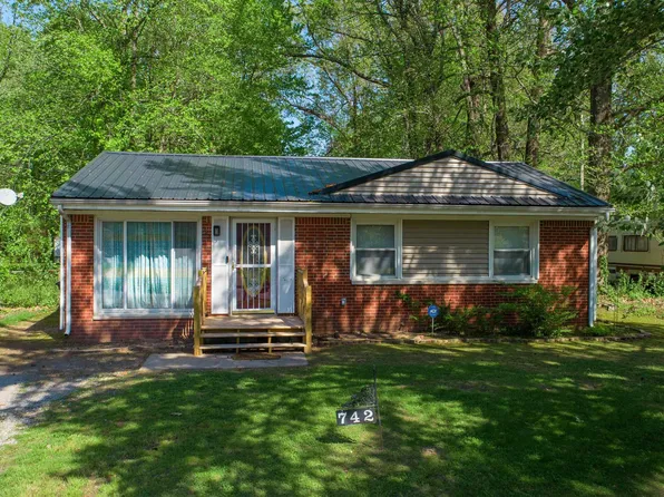 742 Levin St, Paducah, KY 42001