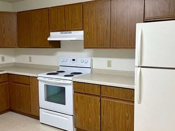 5th image of 919 Briar Ln #7