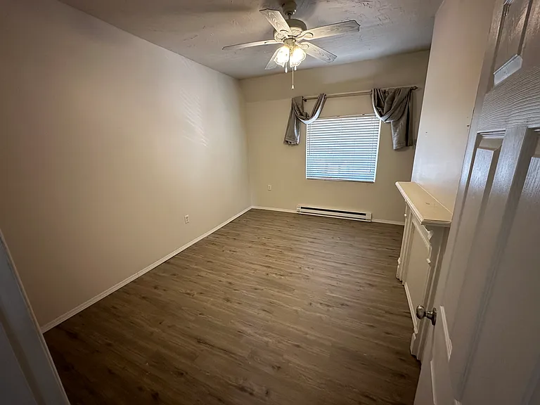 1701 Brownsville Rd #1 — Photo 13