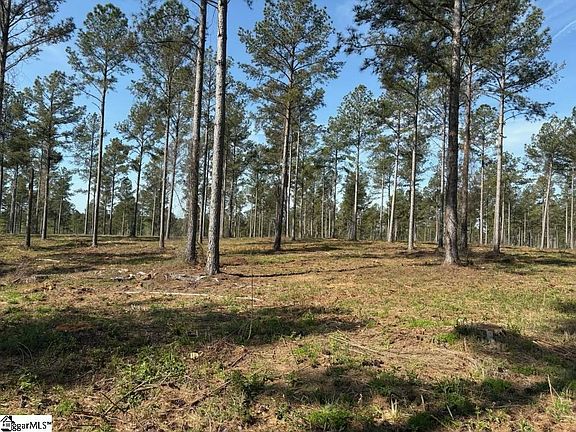 3rd image of 330 Berry Rd