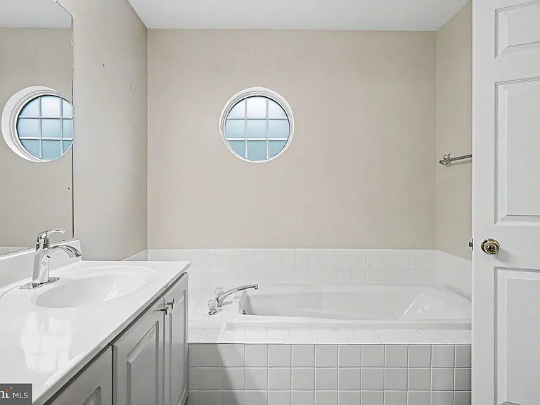 4872 Ebb Tide Ct — Photo 23