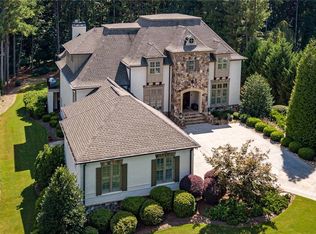 185 Newhaven Dr, Fayetteville, GA